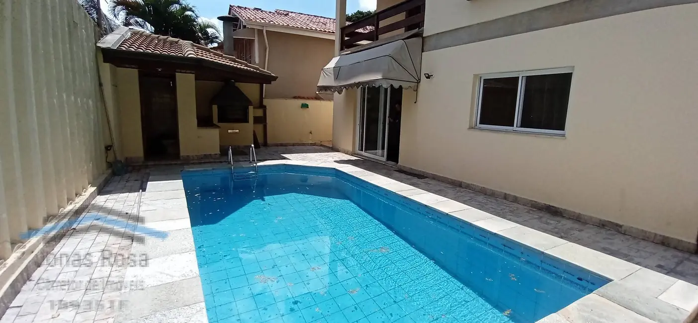 Foto 2 de Casa de Condomínio com 4 quartos para alugar, 280m2 em Alphaville, Santana De Parnaiba - SP