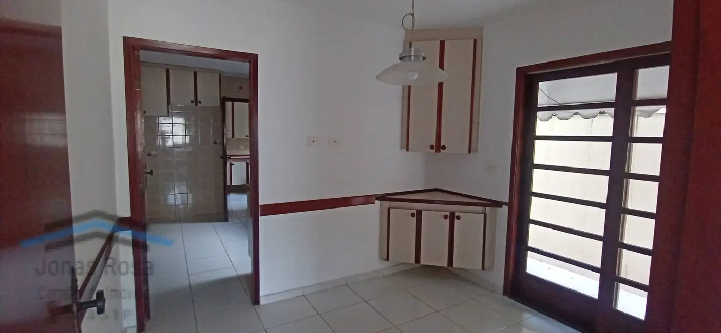 Foto 6 de Casa de Condomínio com 4 quartos para alugar, 280m2 em Alphaville, Santana De Parnaiba - SP