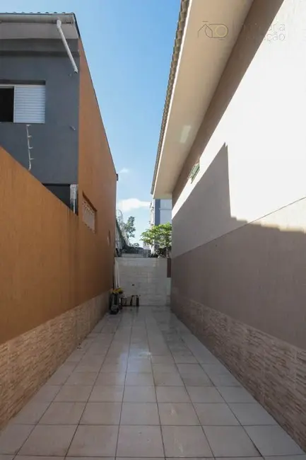 Casa com 2 quartos à venda, 97m2 em Jardim Três Marias, Guaruja - SP - imagem 4 Foto 4 de Casa com 2 quartos à venda, 97m2 em Jardim Três Marias, Guaruja - SP