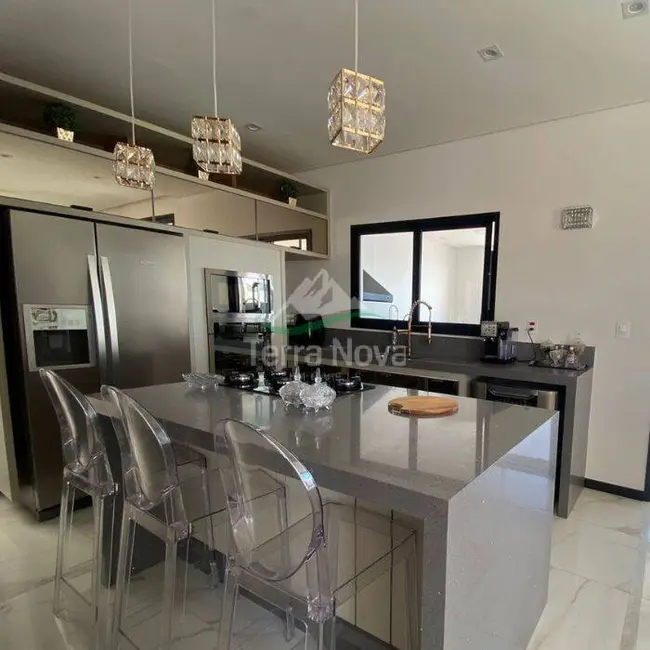 Casa com 3 quartos à venda, 315m2 em Jardim Novo Mundo, Jundiai - SP - imagem 5 Foto 5 de Casa com 3 quartos à venda, 315m2 em Jardim Novo Mundo, Jundiai - SP