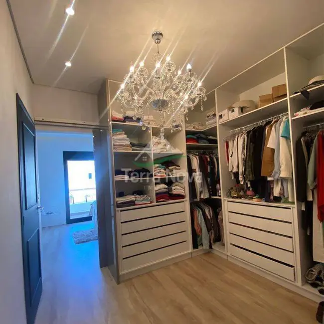 Casa com 3 quartos à venda, 315m2 em Jardim Novo Mundo, Jundiai - SP - imagem 8 Foto 8 de Casa com 3 quartos à venda, 315m2 em Jardim Novo Mundo, Jundiai - SP