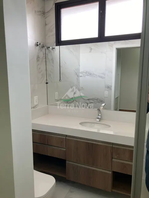 Casa com 2 quartos à venda, 246m2 em Jardim Novo Mundo, Jundiai - SP - imagem 4 Foto 4 de Casa com 2 quartos à venda, 246m2 em Jardim Novo Mundo, Jundiai - SP