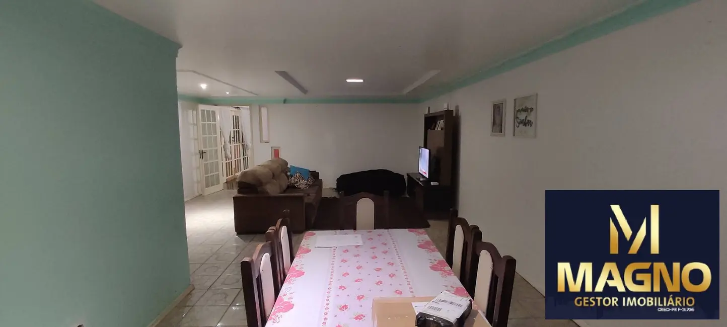 Foto 3 de Casa com 3 quartos à venda, 281m2 em Guarujá, Cascavel - PR