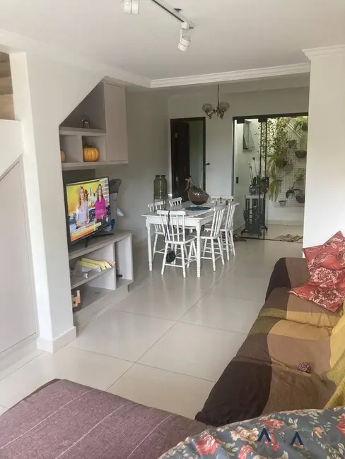 Foto 3 de Sobrado com 3 quartos à venda, 127m2 em Coqueiral, Cascavel - PR