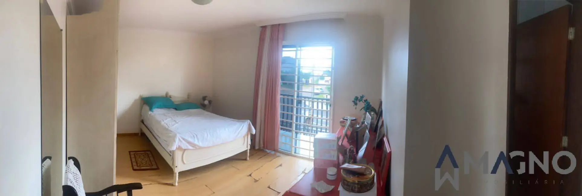 Foto 5 de Sobrado com 3 quartos à venda, 127m2 em Coqueiral, Cascavel - PR