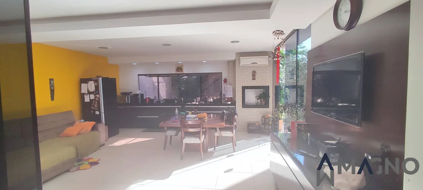 Foto 7 de Sobrado com 5 quartos à venda, 444m2 em Coqueiral, Cascavel - PR