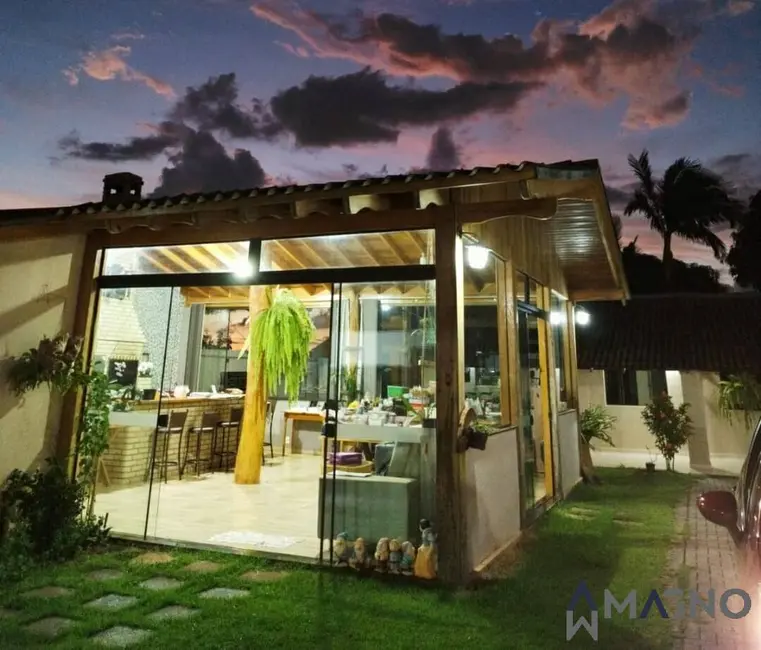 Foto 1 de Casa com 3 quartos à venda, 715m2 em Canadá, Cascavel - PR