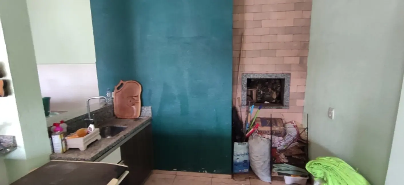 Sobrado com 4 quartos à venda, 218m2 em Pioneiros Catarinenses, Cascavel - PR - imagem 4 Foto 4 de Sobrado com 4 quartos à venda, 218m2 em Pioneiros Catarinenses, Cascavel - PR