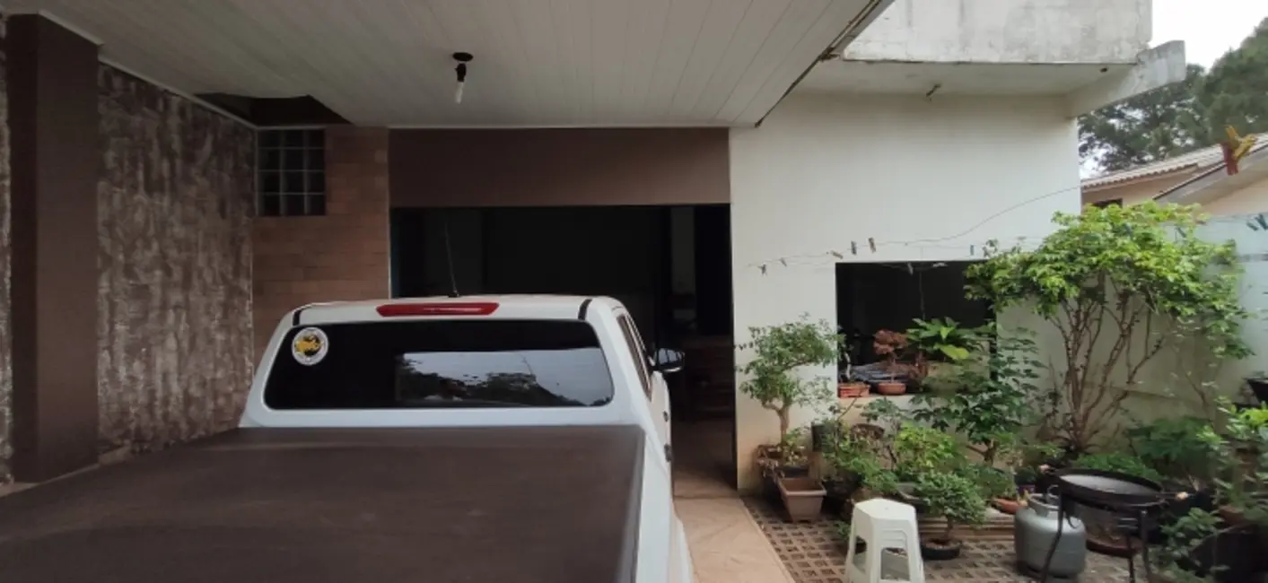 Sobrado com 4 quartos à venda, 218m2 em Pioneiros Catarinenses, Cascavel - PR - imagem 7 Foto 7 de Sobrado com 4 quartos à venda, 218m2 em Pioneiros Catarinenses, Cascavel - PR