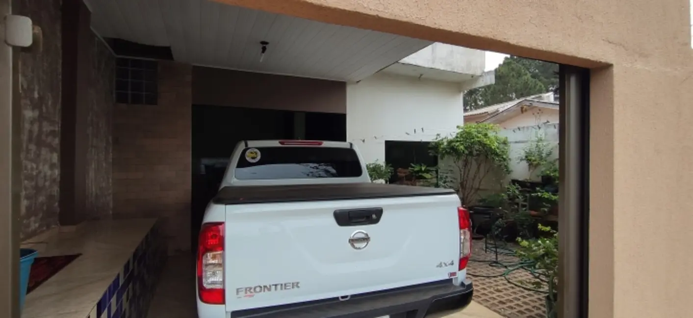 Sobrado com 4 quartos à venda, 218m2 em Pioneiros Catarinenses, Cascavel - PR - imagem 8 Foto 8 de Sobrado com 4 quartos à venda, 218m2 em Pioneiros Catarinenses, Cascavel - PR