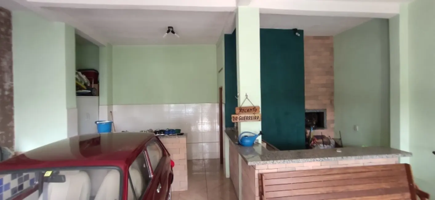 Sobrado com 4 quartos à venda, 218m2 em Pioneiros Catarinenses, Cascavel - PR - imagem 3 Foto 3 de Sobrado com 4 quartos à venda, 218m2 em Pioneiros Catarinenses, Cascavel - PR