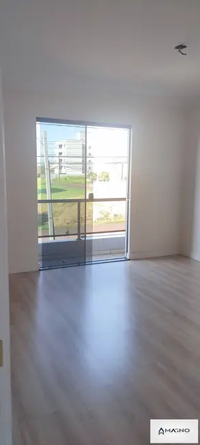Foto 2 de Sobrado com 3 quartos à venda, 120m2 em Cascavel - PR