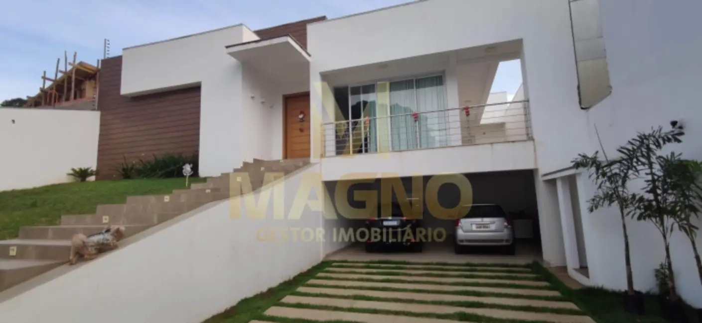 Foto 6 de Sobrado com 4 quartos à venda, 272m2 em Recanto Tropical, Cascavel - PR