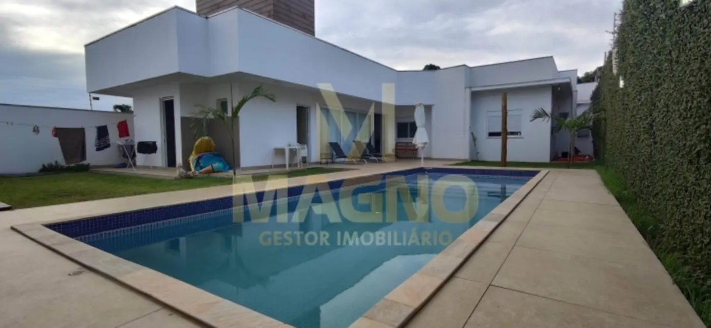 Foto 1 de Sobrado com 4 quartos à venda, 272m2 em Recanto Tropical, Cascavel - PR