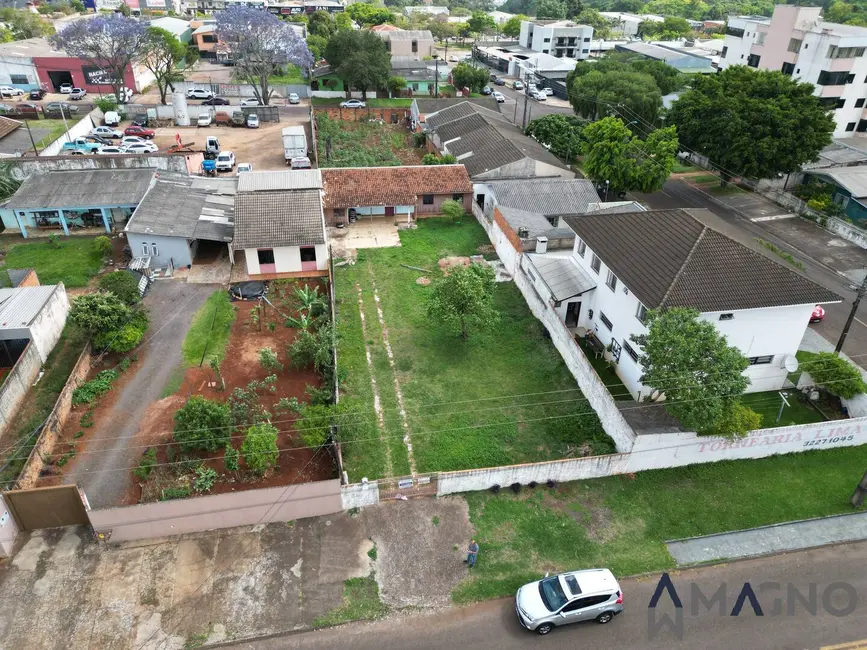 Foto 1 de Terreno / Lote à venda, 600m2 em São Cristóvão, Cascavel - PR