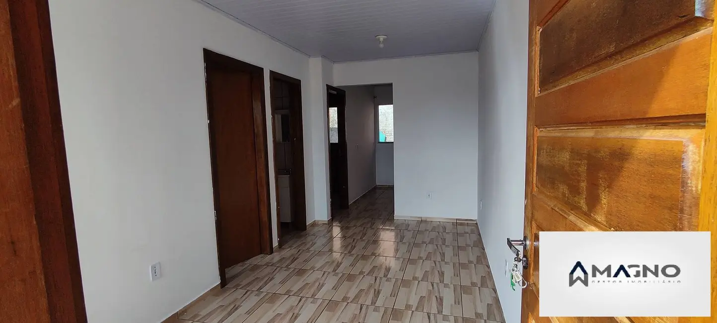 Casa com 2 quartos à venda, 100m2 em Esmeralda, Cascavel - PR - imagem 5 Foto 5 de Casa com 2 quartos à venda, 100m2 em Esmeralda, Cascavel - PR