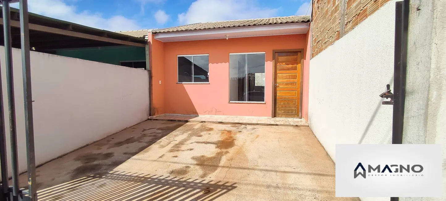 Casa com 2 quartos à venda, 100m2 em Esmeralda, Cascavel - PR - imagem 3 Foto 3 de Casa com 2 quartos à venda, 100m2 em Esmeralda, Cascavel - PR