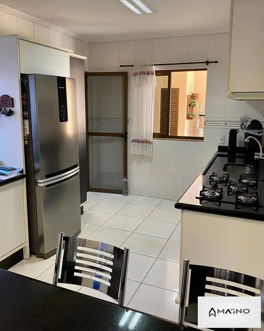 Foto 7 de Sobrado com 3 quartos à venda, 235m2 em Neva, Cascavel - PR