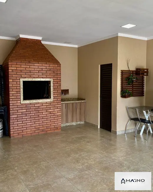 Foto 6 de Sobrado com 3 quartos à venda, 235m2 em Neva, Cascavel - PR