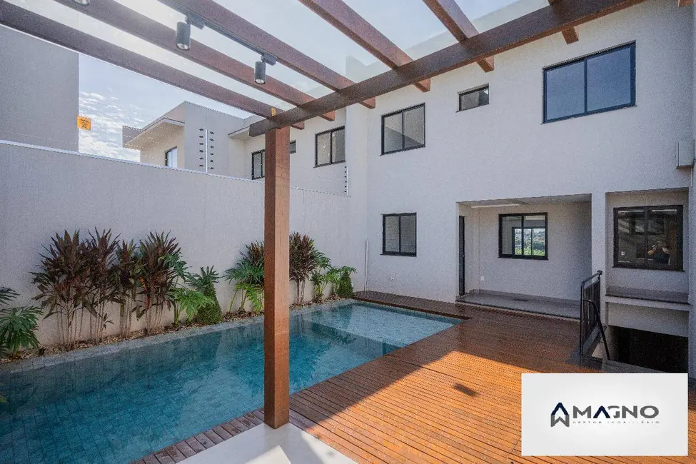 Foto 5 de Sobrado com 3 quartos à venda, 200m2 em Canadá, Cascavel - PR