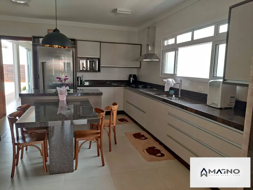 Foto 5 de Casa com 4 quartos à venda, 529m2 em Recanto Tropical, Cascavel - PR