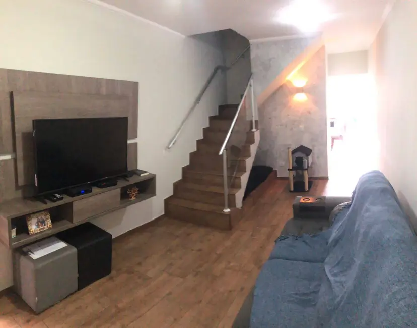 Sobrado com 4 quartos à venda, 120m2 em Jardim Santa Adélia, São Paulo - SP - imagem 2 Foto 2 de Sobrado com 4 quartos à venda, 120m2 em Jardim Santa Adélia, São Paulo - SP