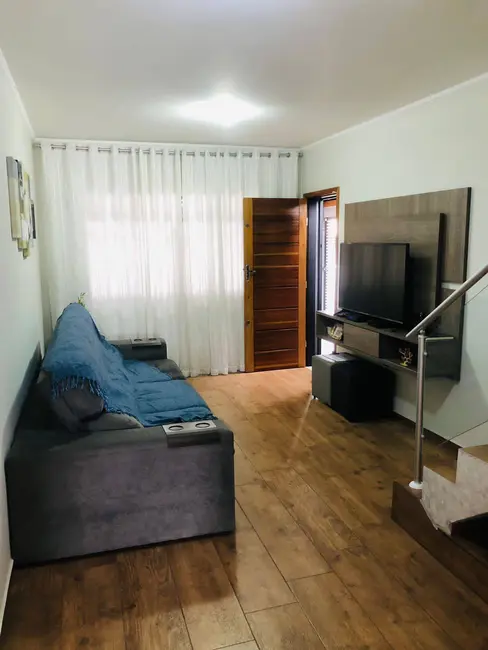 Foto 1 de Sobrado com 4 quartos à venda, 120m2 em Jardim Santa Adélia, São Paulo - SP