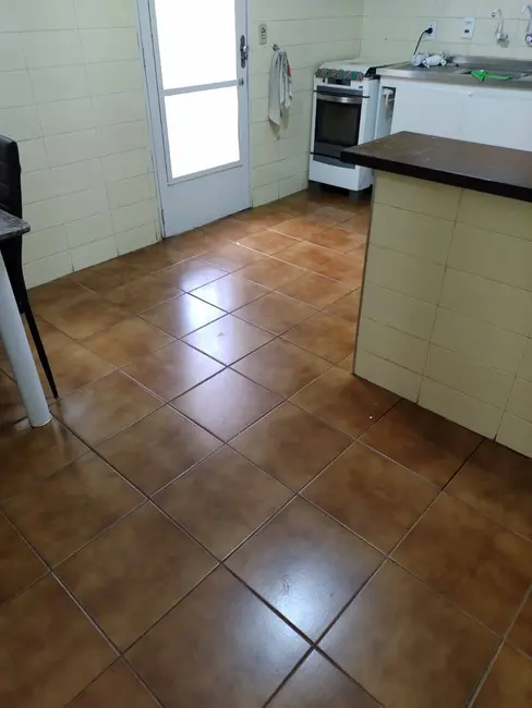 Foto 6 de Casa com 5 quartos à venda, 200m2 em Vila Gumercindo, São Paulo - SP