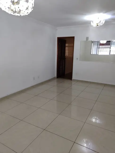 Foto 4 de Casa com 5 quartos à venda, 200m2 em Vila Gumercindo, São Paulo - SP