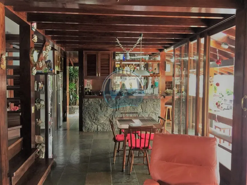 Foto 8 de Casa com 3 quartos à venda em Ubatuba - SP