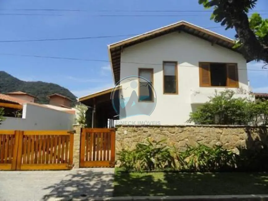 Casa com 6 quartos à venda, 308m2 em Ubatuba - SP - imagem 1 Foto 1 de Casa com 6 quartos à venda, 308m2 em Ubatuba - SP