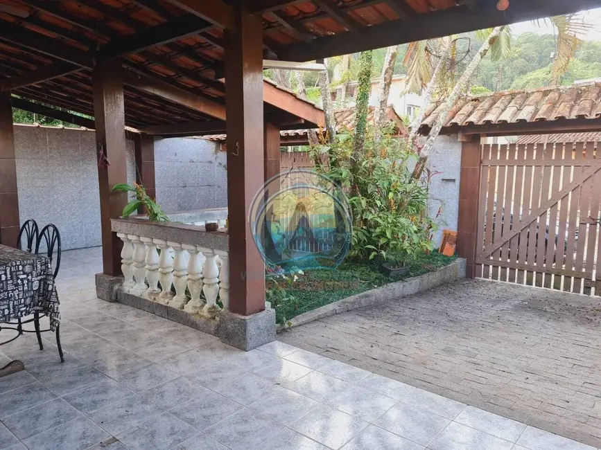 Foto 6 de Casa com 6 quartos à venda, 270m2 em Ubatuba - SP