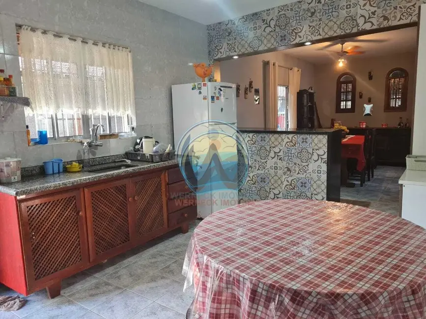 Foto 2 de Casa com 6 quartos à venda, 270m2 em Ubatuba - SP