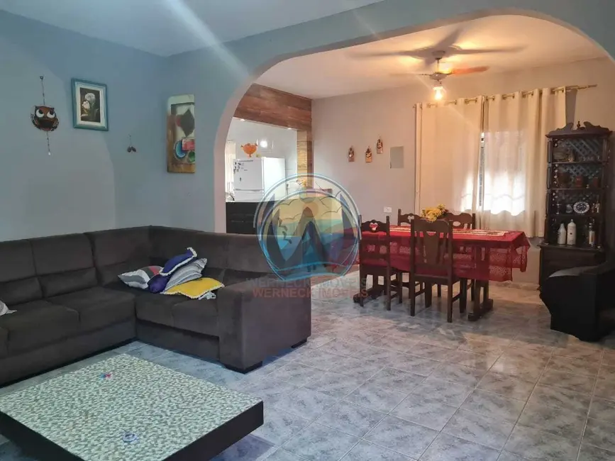 Foto 1 de Casa com 6 quartos à venda, 270m2 em Ubatuba - SP