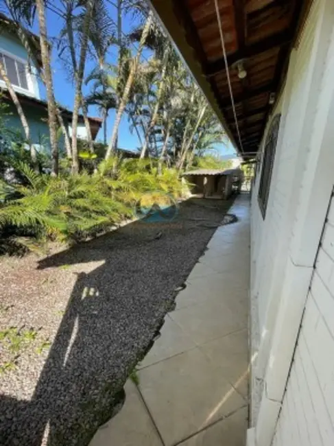 Foto 5 de Casa com 3 quartos à venda, 133m2 em Ubatuba - SP