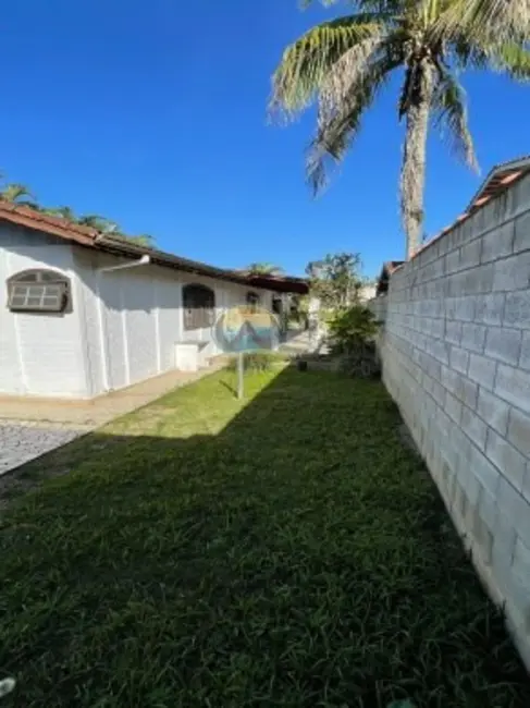 Foto 4 de Casa com 3 quartos à venda, 133m2 em Ubatuba - SP