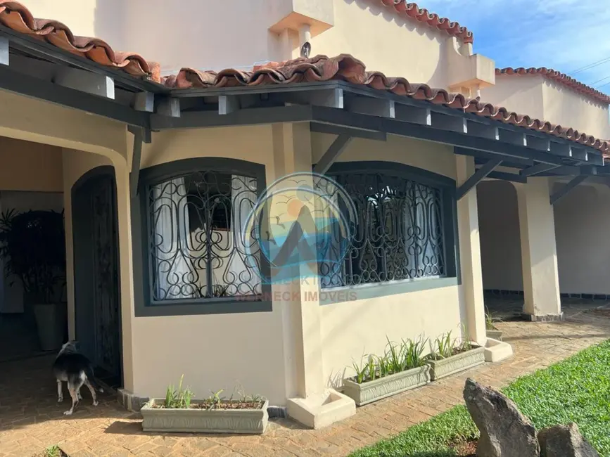 Foto 1 de Casa com 3 quartos à venda, 220m2 em Ubatuba - SP