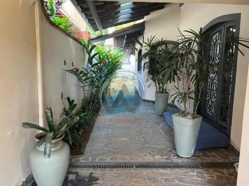Foto 2 de Casa com 3 quartos à venda, 220m2 em Ubatuba - SP