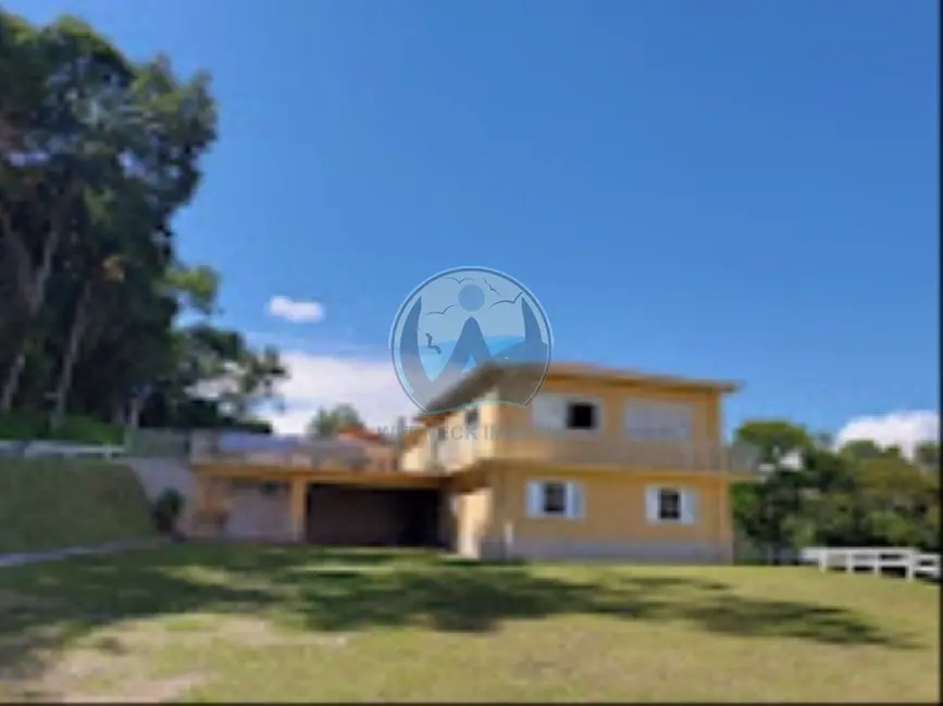 Chácara com 10 quartos à venda, 640m2 em Paraibuna - SP - imagem 3 Foto 3 de Chácara com 10 quartos à venda, 640m2 em Paraibuna - SP