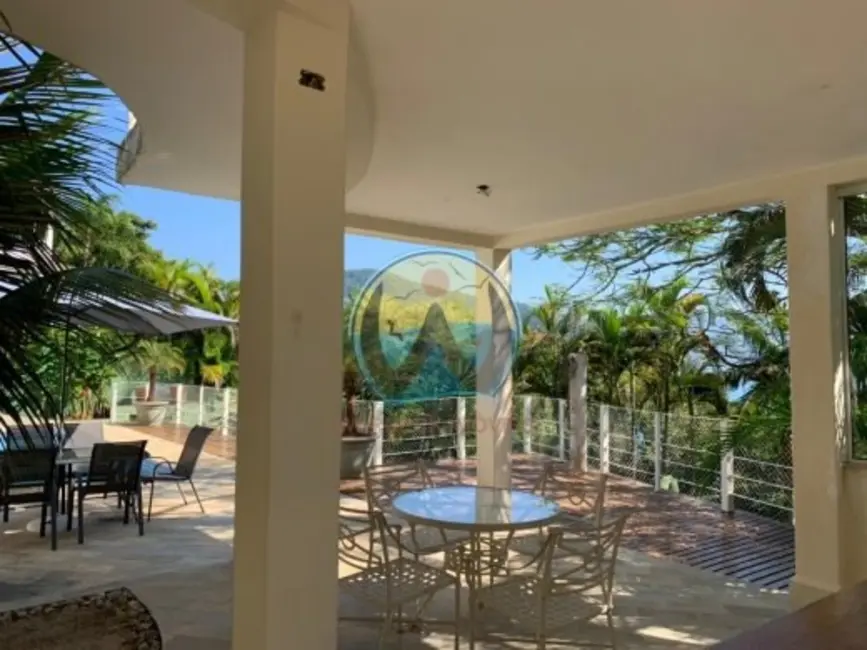 Foto 2 de Casa com 4 quartos à venda, 437m2 em Ubatuba - SP