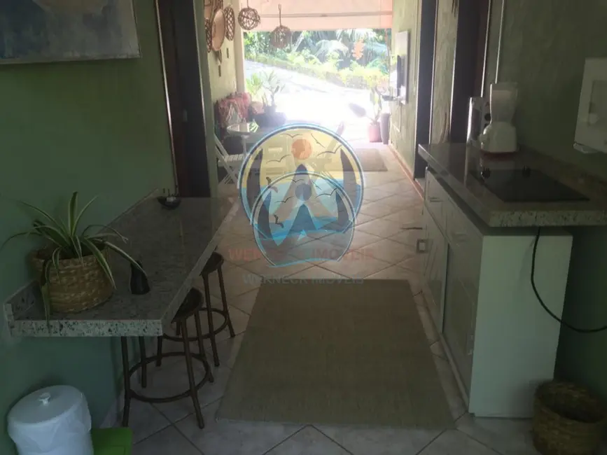 Foto 3 de Casa com 4 quartos à venda, 290m2 em Ubatuba - SP