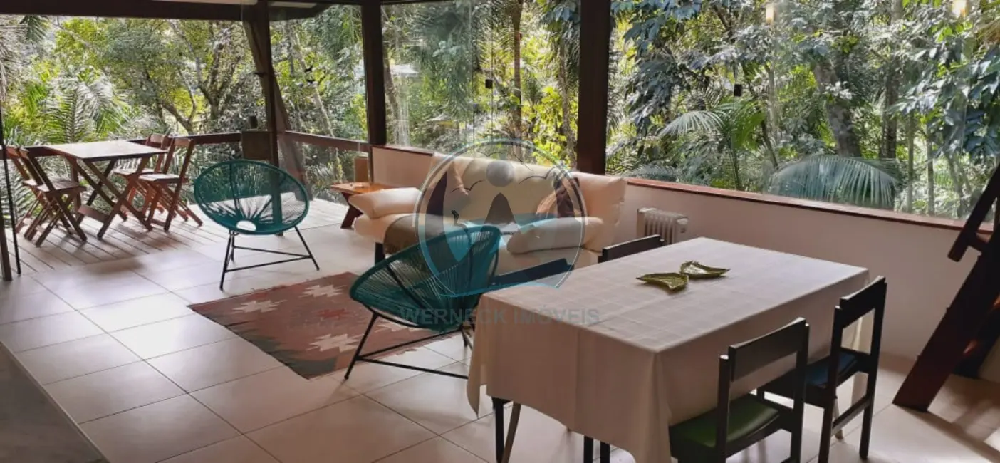 Foto 3 de Casa de Condomínio com 3 quartos à venda, 180m2 em Ubatuba - SP