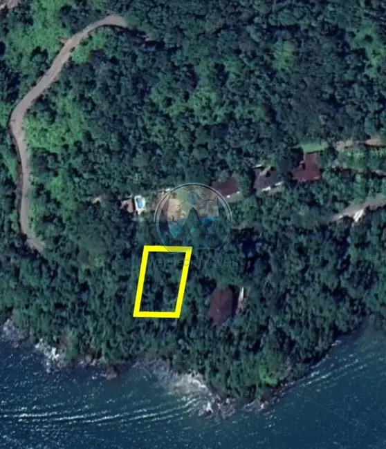 Foto 2 de Terreno / Lote à venda, 880m2 em Ubatuba - SP