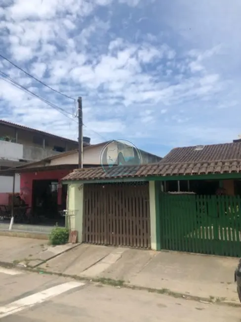 Foto 6 de Casa com 2 quartos à venda, 83m2 em Ubatuba - SP