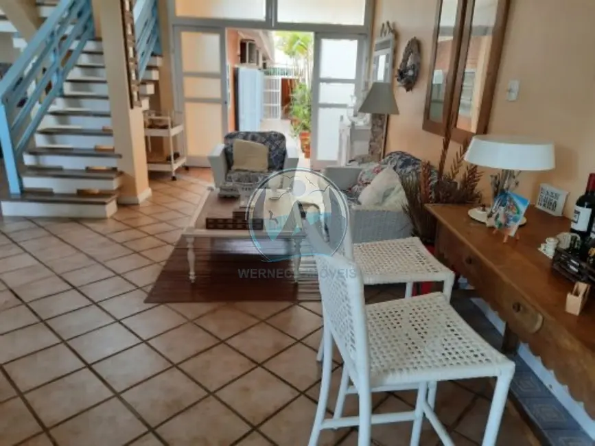 Foto 6 de Casa com 5 quartos à venda, 400m2 em Ubatuba - SP