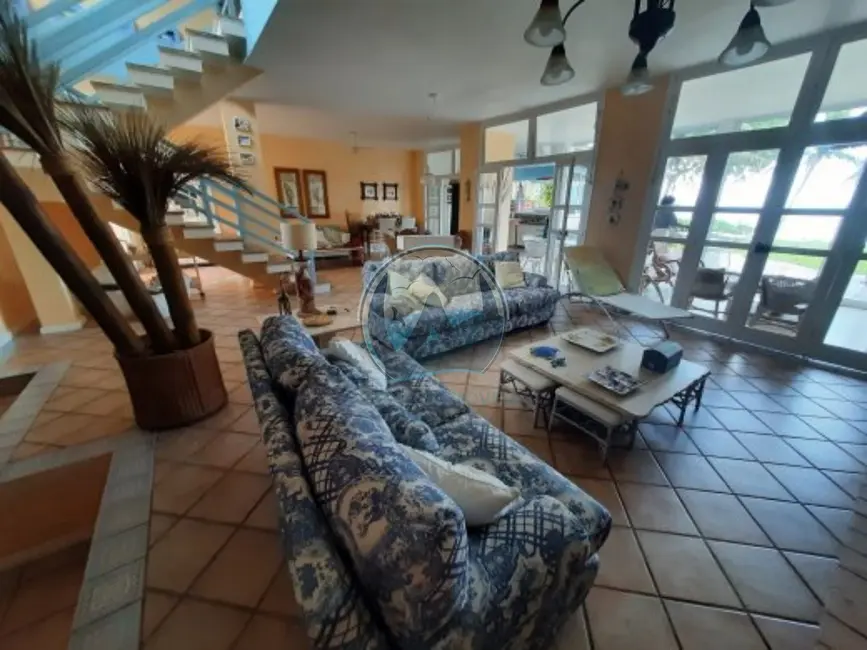 Foto 5 de Casa com 5 quartos à venda, 400m2 em Ubatuba - SP