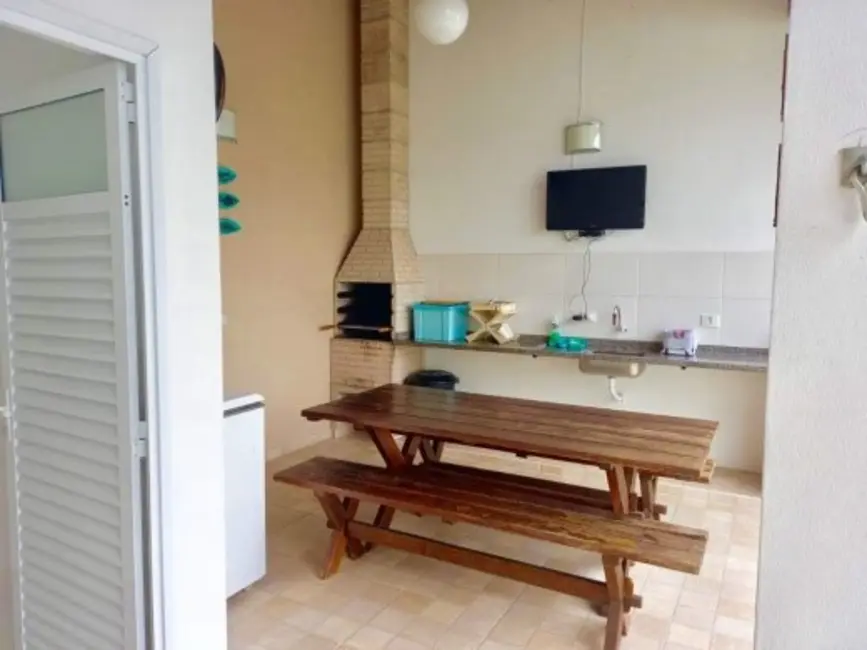 Foto 6 de Casa com 3 quartos à venda, 108m2 em Ubatuba - SP