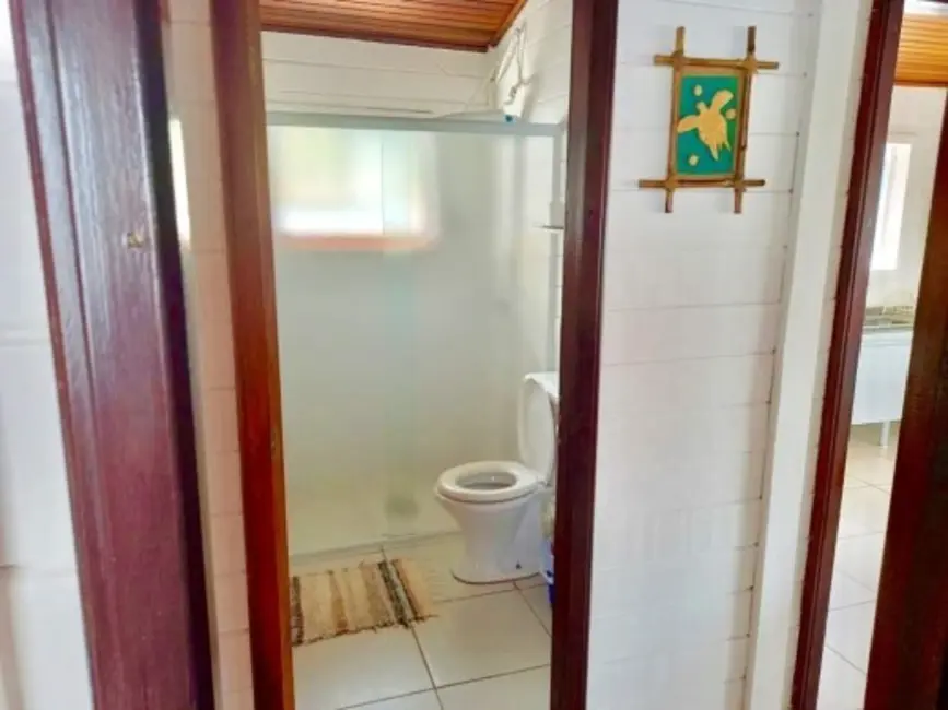 Foto 4 de Casa com 3 quartos à venda, 108m2 em Ubatuba - SP