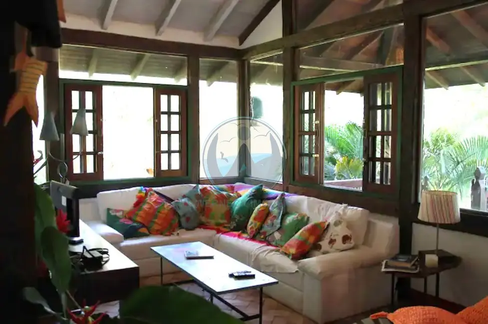 Foto 3 de Casa com 3 quartos à venda, 200m2 em Ubatuba - SP