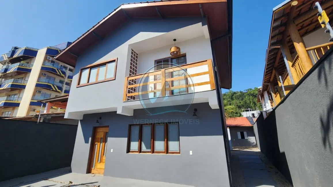 Foto 1 de Casa com 6 quartos à venda, 300m2 em Ubatuba - SP